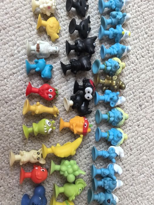 Stikeez zestaw 77szt figurki Smerfy, Star Wars, warzywa, zwierząta