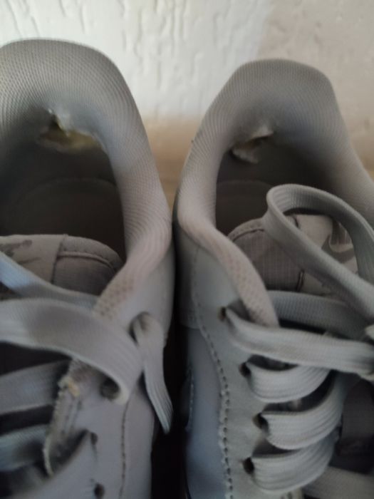 buty Nike 42,5 szare