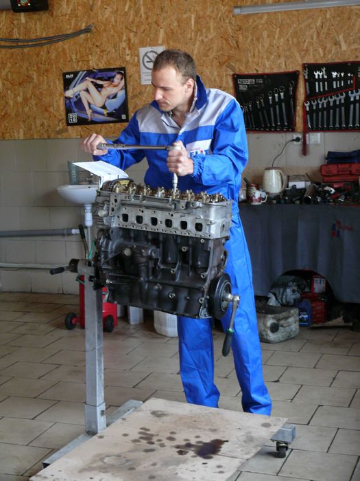 Ремонт авто, ходової, двигуна, ГРМ, розвал, моторист та інше