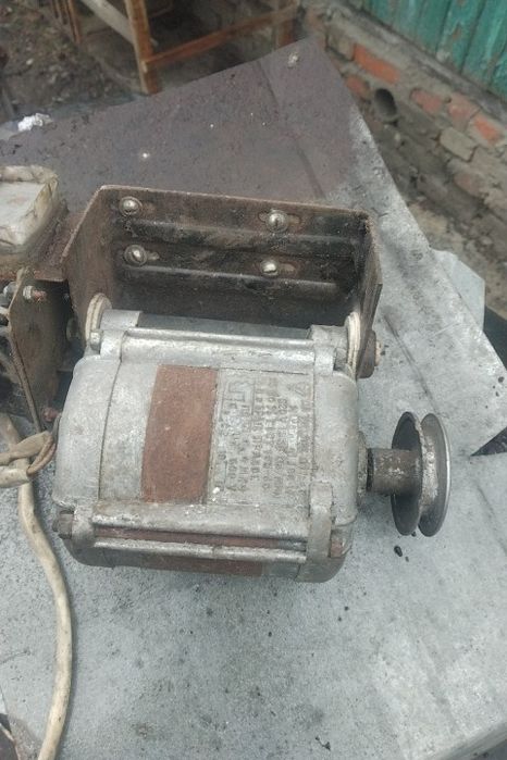 Продам электродвигатель от стиральной машины