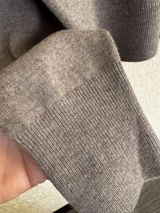 Стильний, теплий светр, джемпер з вовни та кашеміру massimo dutti