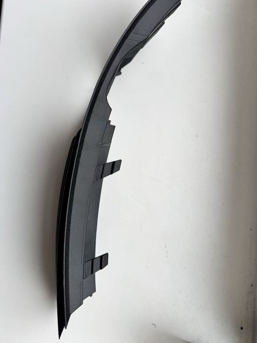 Решітка r line passat b6. Решітка протитуманок птф