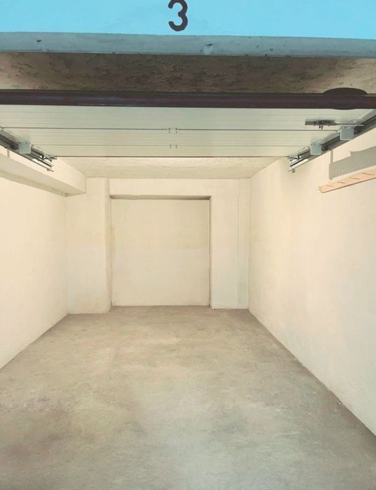 Arrenda-se Garagem  Fechada (Centro Famalicão)