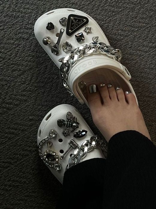 Шльопанці жіночі крокси Crocs Classic