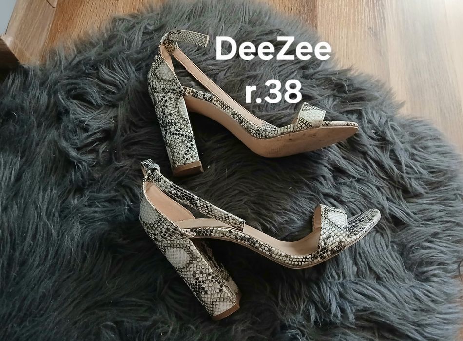 DeeZee Sandały na stabilnym obcasie r.38