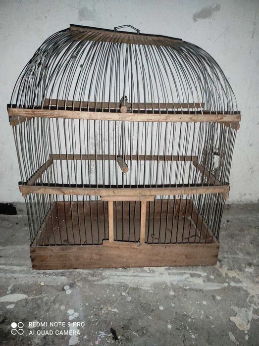 Продам клетку для попугаев