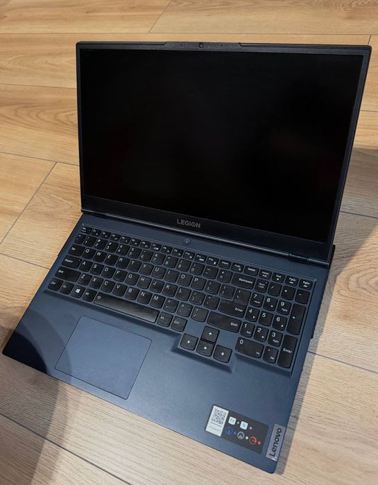 Laptop gamingowy i5-11400H GTX 1650 8GB RAM 512GB SSD – uszkodzony