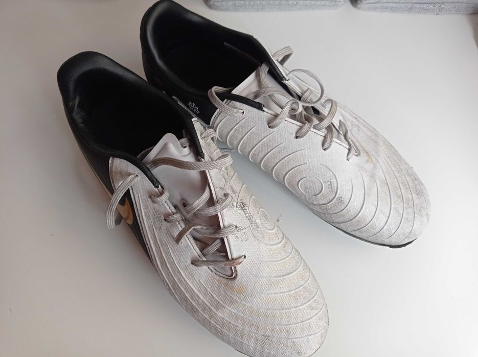Chuteiras Futebol 42 Relvado Sintético (AG) Nike Phantom Gx