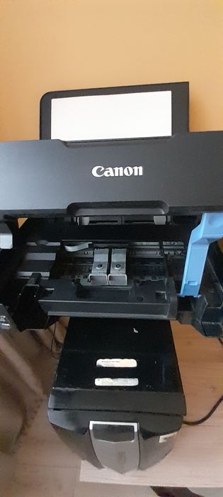 Продам  принтер-сканер фірми Canon.