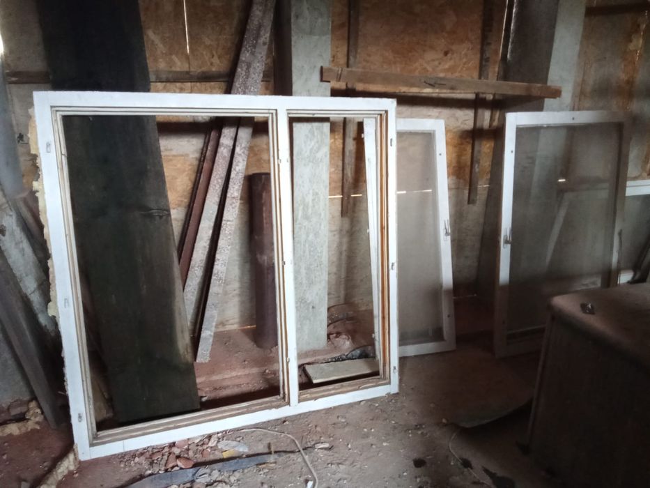 Okna plastikowe ścienne