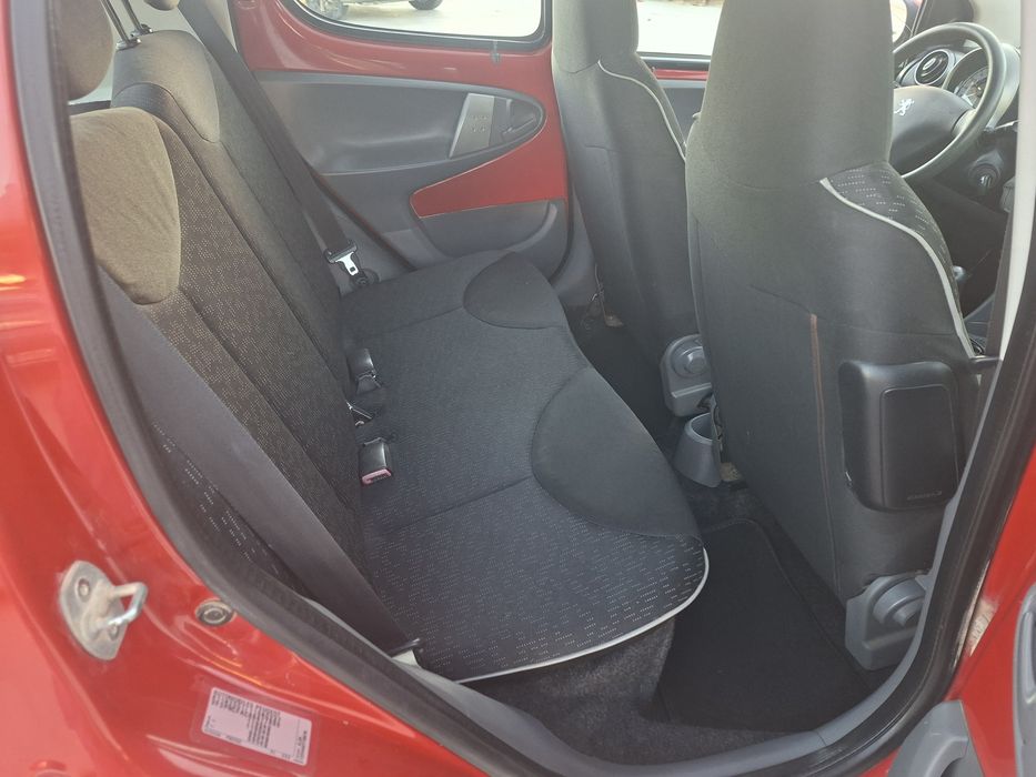 Peugeot 107 gasolina 120000kms