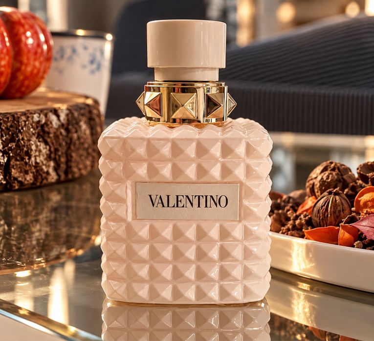 Valentino Donna Born in Roma Ivory