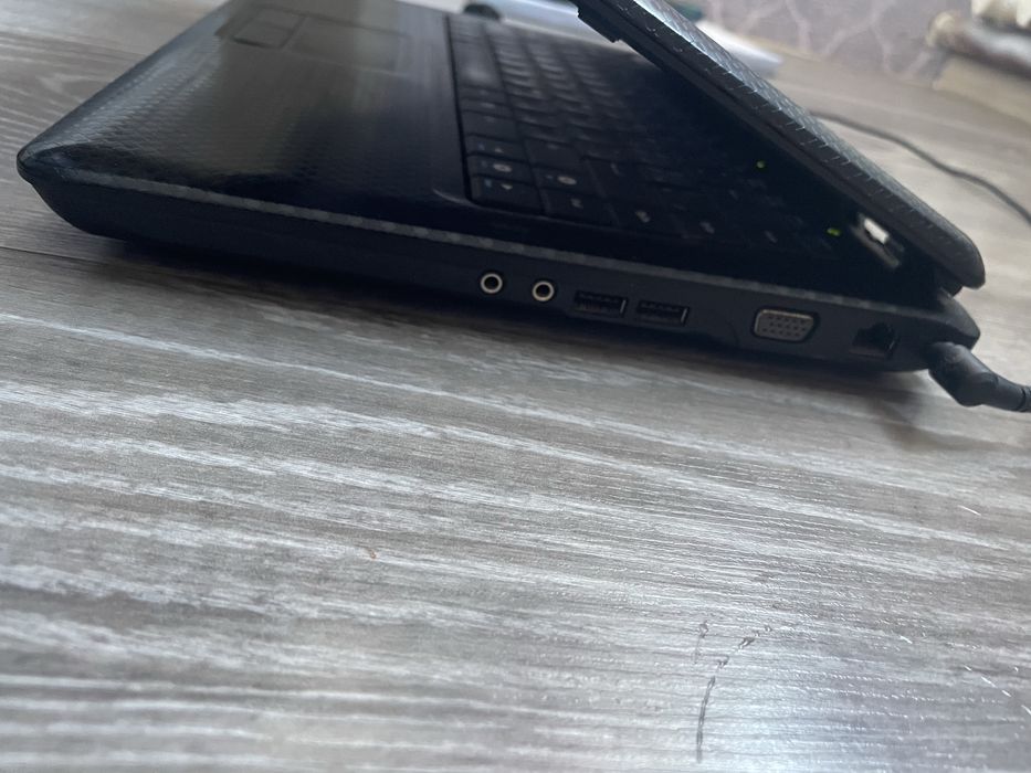 Asus K40C ноутбук