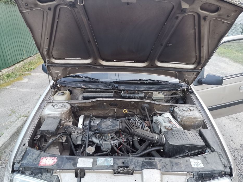 Продам автомобіль пежо 405