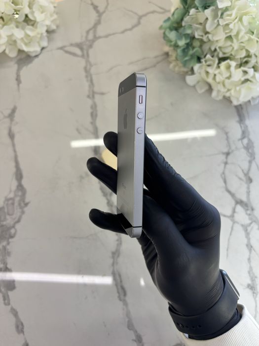Чудовий Колекційний iPhone SE-2016 iOS 13! Neverlock (Магазин Гарантія)