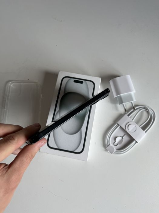 iPhone 15 128gb czarny bateria 100% komplet