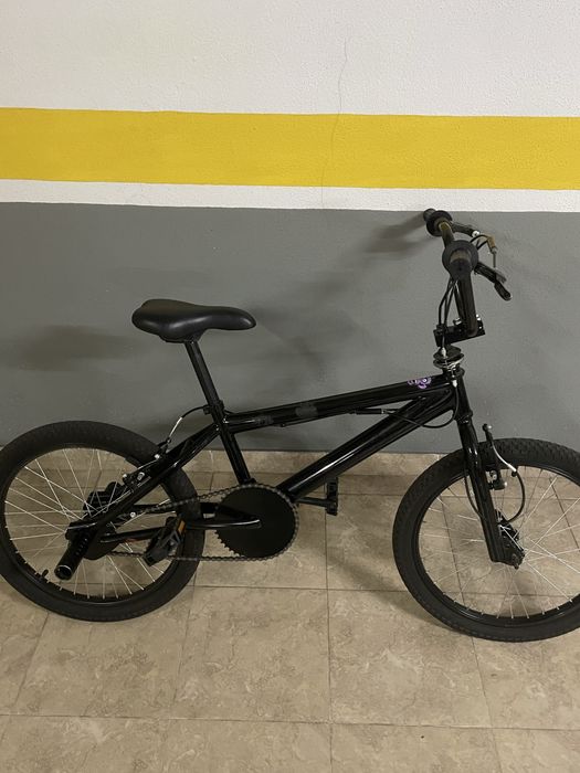 Vendo Bmx praticamente nova