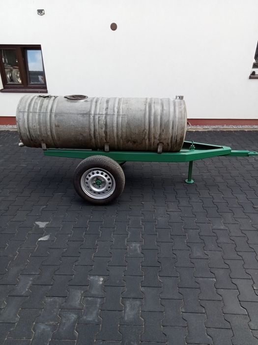 Beczka do podlewania 600l