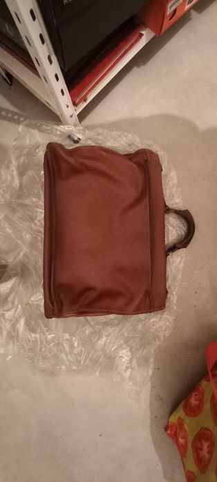 Pasta  de couro usada mas em bom estado