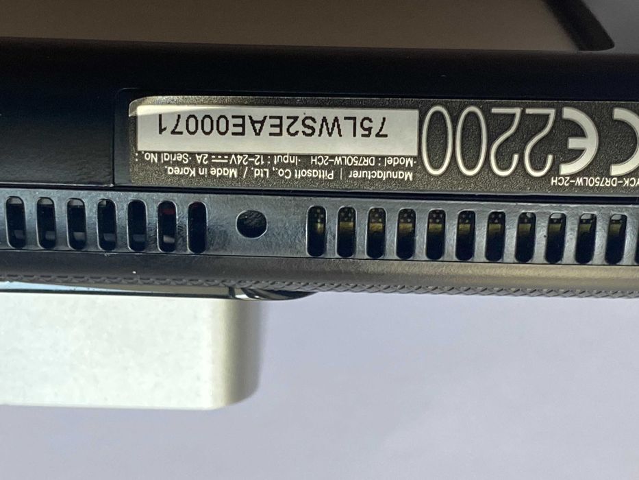 Автомобільний відеореєстратор Blackvue DR 750LW-2CH LТЕ