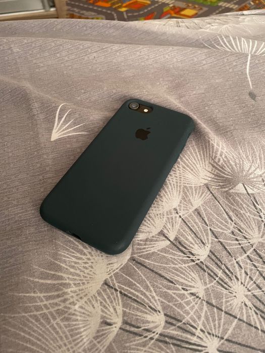 айфон 7 32/2gb справний