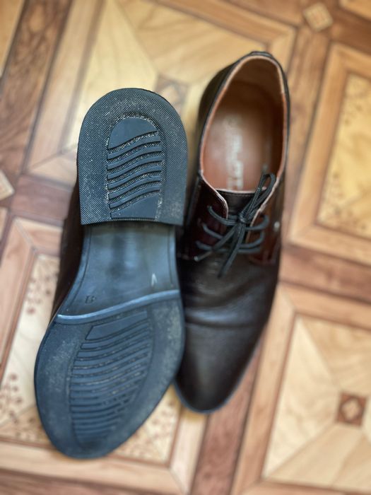 Шкіряні чоловічі туфлі