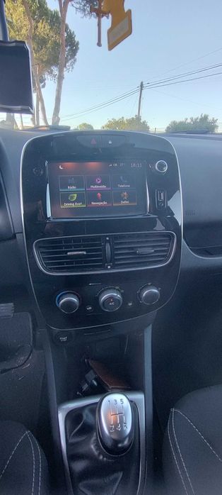 Vendo Renault Clio Sport Touring 0.9 Limited Edition Ano 11/2017