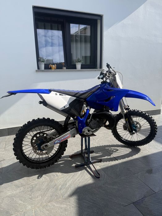 Yamaha YZ 125 matrículada
