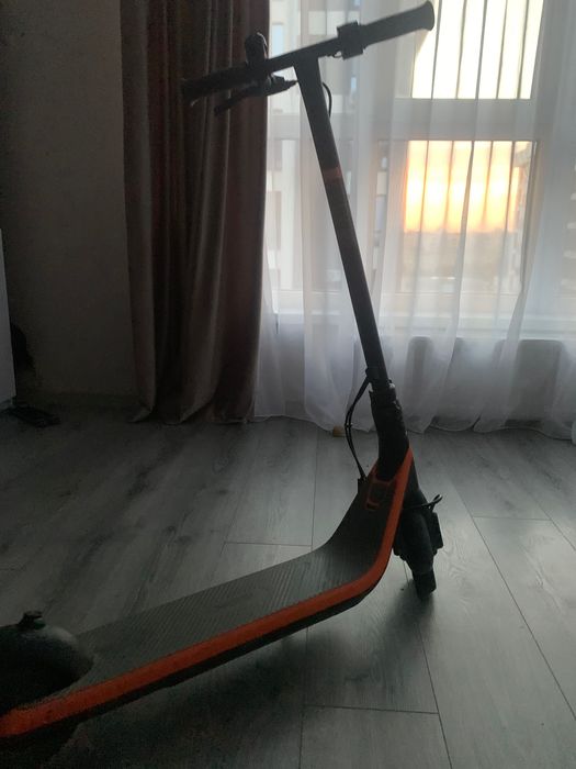 Електросамокат Ninebot C2 E