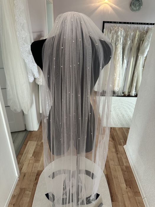 Welony ślubne biale ivory