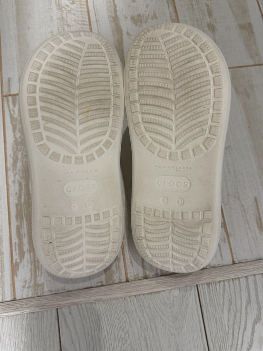 Crocs в ідеальному стані