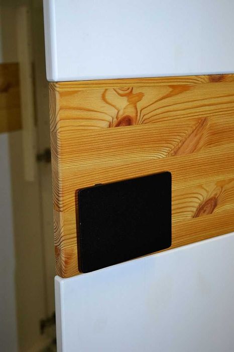 szafa 4 drzwiowa sosnowa lakierowana 240x62x218 cm