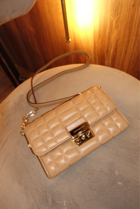 Молочні сумки світлі майкл корс michael kors нові оригінал