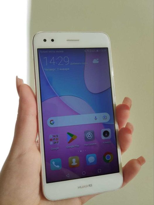 Смартфон Huawei Nova Lite 2017 + чохол