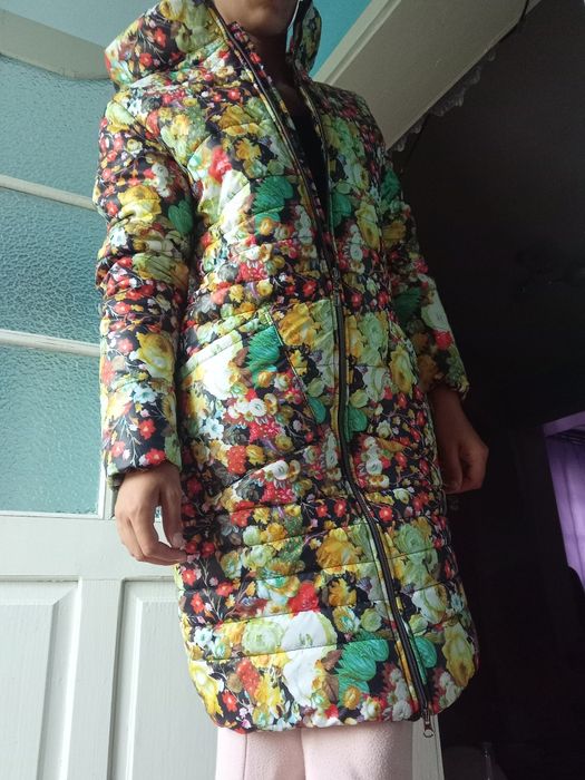 Куртка тепла жіноча