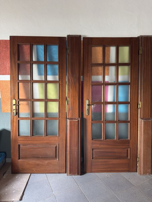 Portas Exteriores e Interiores, Janelas de Madeira exotica c/aro incluso
