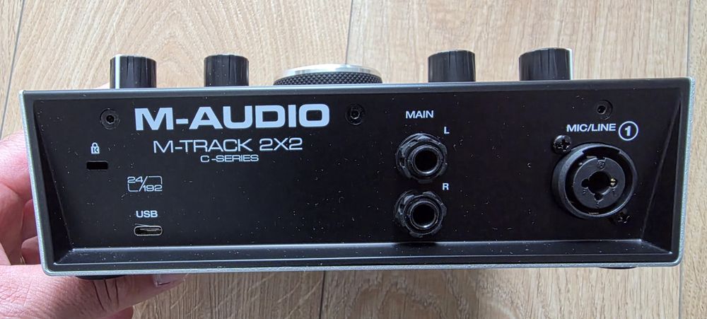 Placa de som M-audio m-track 2x2