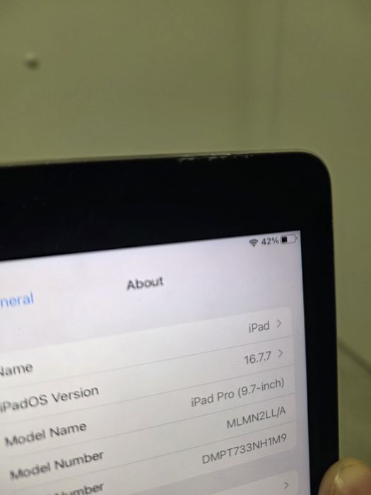 iPad Pro 9.7. 2017р. 32GB. Space Grey. Без обмежень.Гарантія