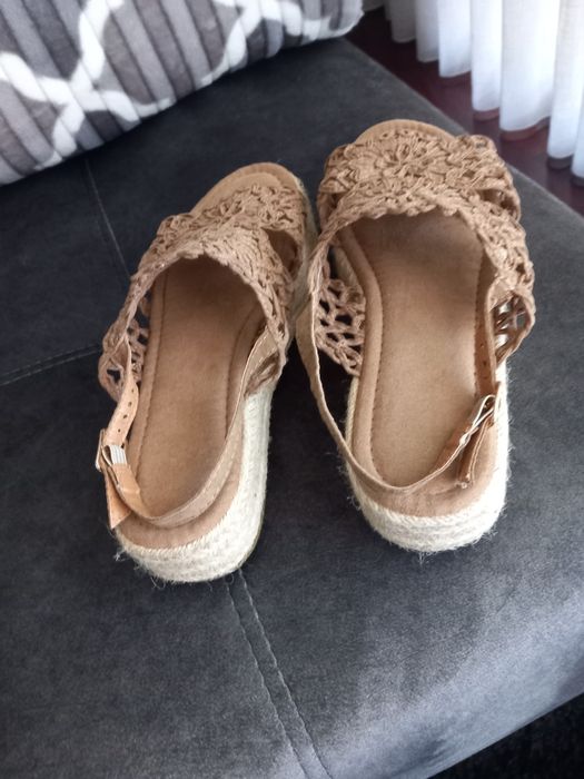 Sapatos e Sandálias Tam 39 Lindíssimas  ( Portes Incluídos)