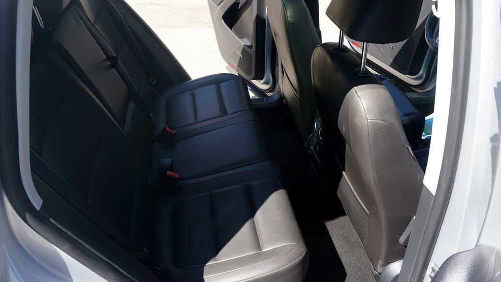 Volkswagen Tiguan SEL      2015