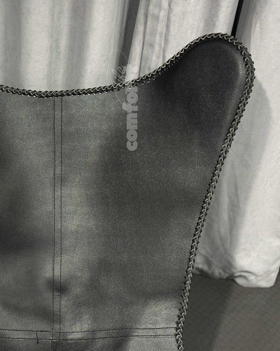 Вінтажне чорне шкіряне крісло-метелик/шкіряні меблі з Європи/вінтаж