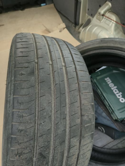 Oddam opony letnie Falken 225 40 r18