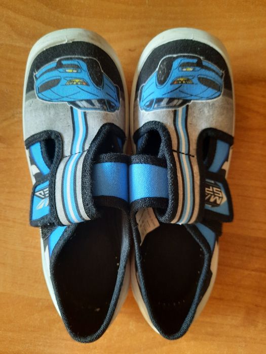 Buty chłopięce rozmiar 33