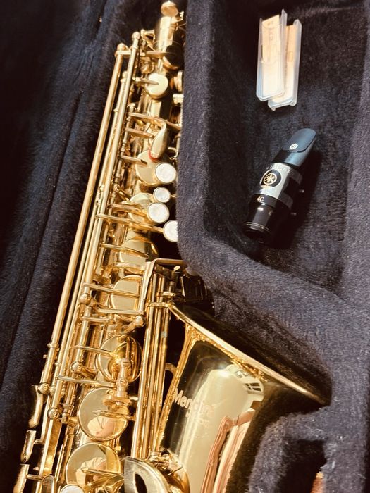 Saksofon alt Mendini By Cecilio MAS-L+92D+PB Gold Lacquer E Flat Alto Sax