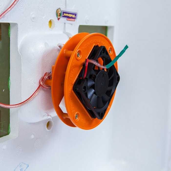 220/12В з механічним переворотом на 70яець Інкубатор инкубатор Рябушка