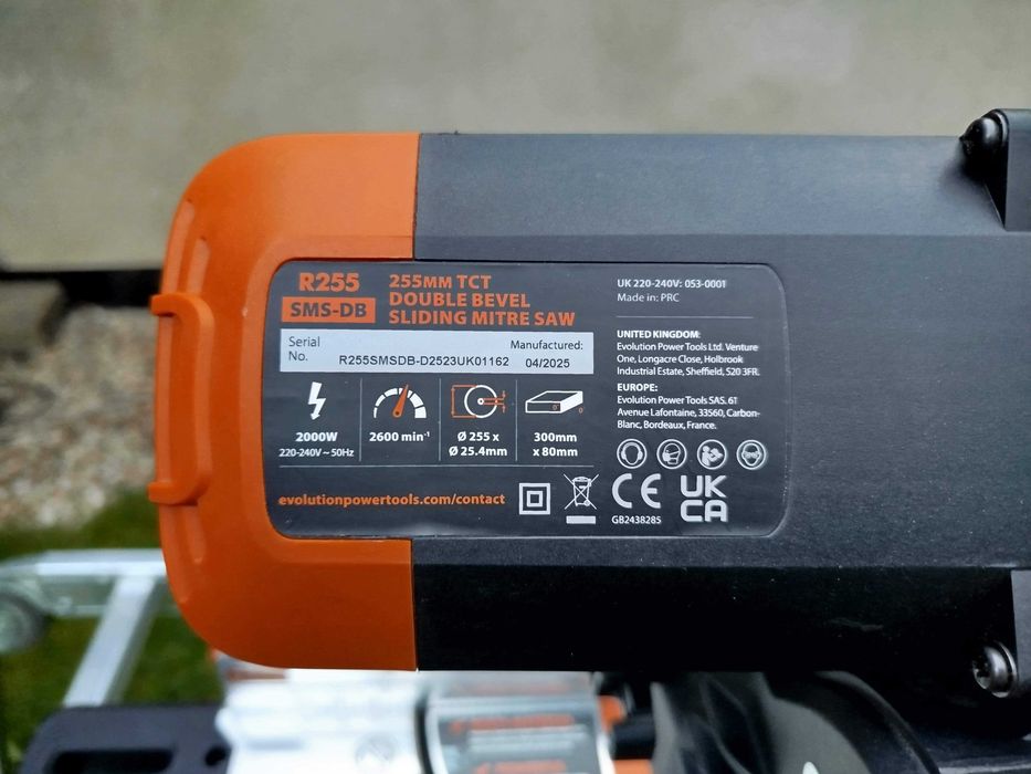 Piła ukośnica z posuwem EVOLUTION R255SMS-DB 255mm stan BDB wielomateriałowa tarcza TCT