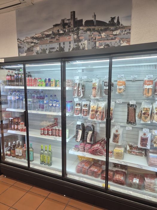 Murais de refrigeração Mafirol Aspen com portas
