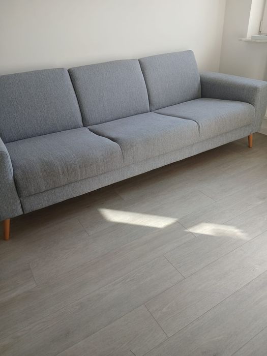 Sprzedam kanapę z funkcją spania i pojemnikiem na pościel