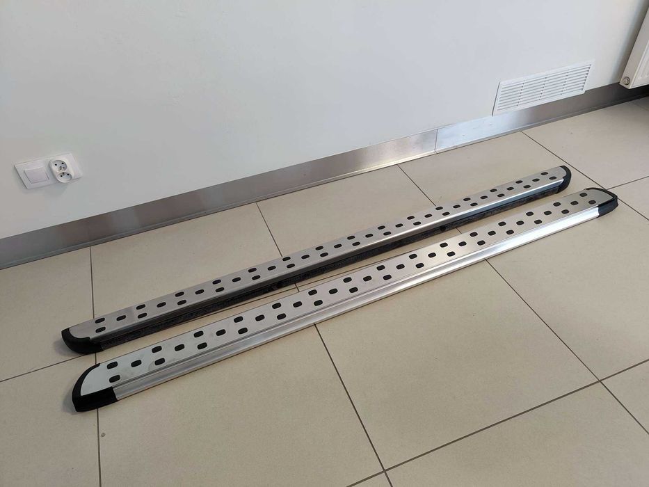 Stopnie boczne nadwozia
Grandland X