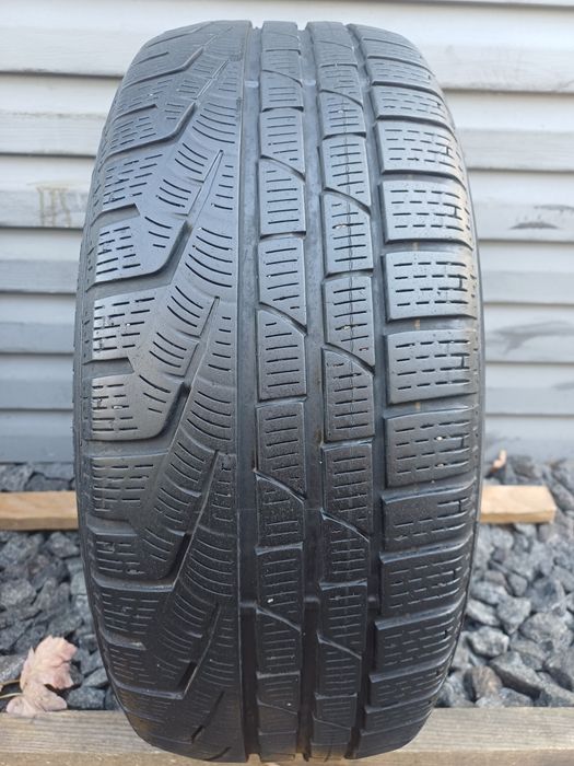 Зимова шина розпаровка Pirelli 225/50 R17 Sottozero Run Flat